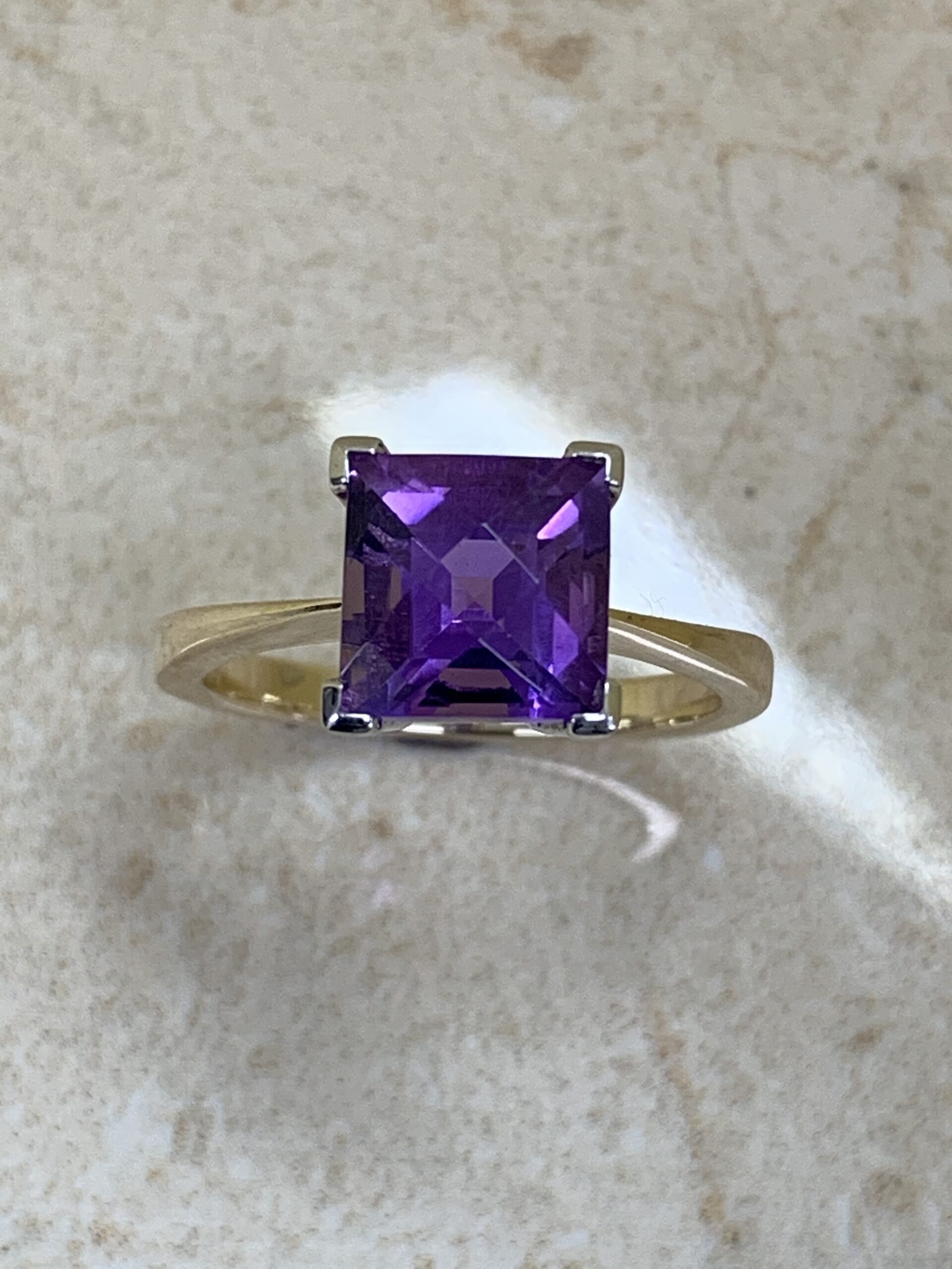 9ct White Gold Amethyst Bubble Ring 0.97ct - Albion Fine Jewellery from  Personal Jewellery Service UK